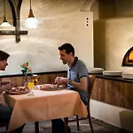 Dell'angelo מלון 3*