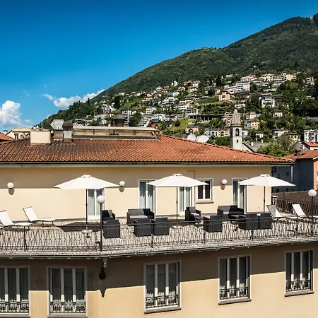 Dell'angelo לוקרנו