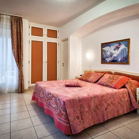 Dell'angelo Λοκάρνο