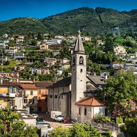 Dell'angelo Отель Локарно
