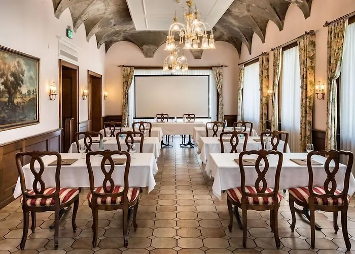 Dell'angelo Отель 3*