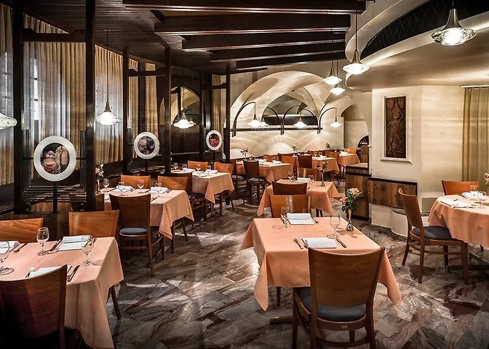 Отель Dell'angelo Локарно